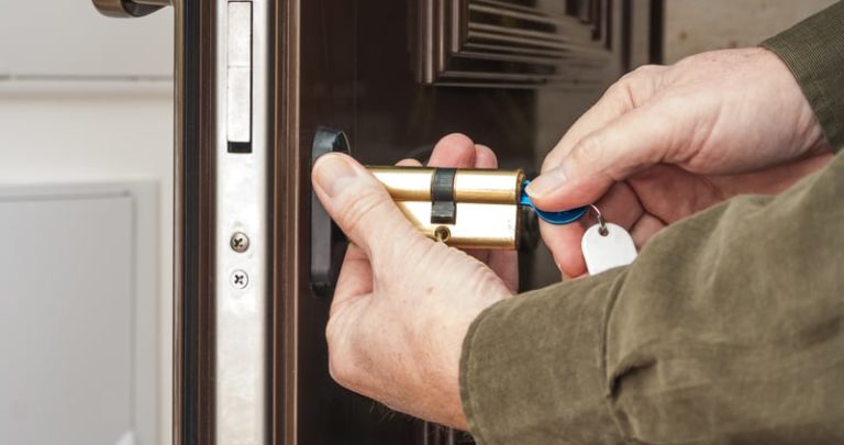 lock installation, Lock rekey