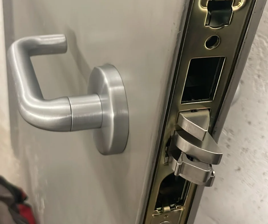 commercial lock installation
